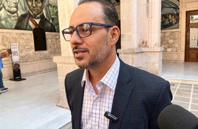 Defiende Jorge Soto espectaculares vs Morena ante intento de censura