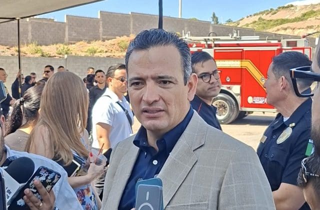 Bonilla plantea apoyo municipal para reducir costos de viviendas en el Cerro Coronel