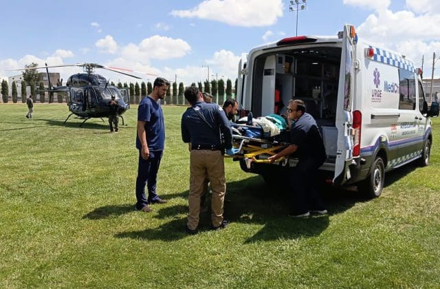Trasladan por vía aérea a joven embarazada de Creel a Cuauhtémoc para atención médica