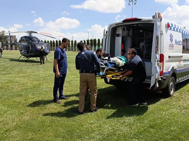 Trasladan por vía aérea a joven embarazada de Creel a Cuauhtémoc para atención médica