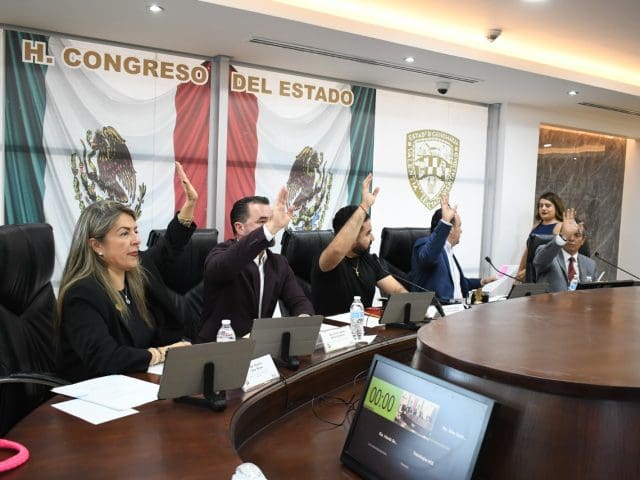 Congreso de Chihuahua pide transparentar asignación de plazas docentes