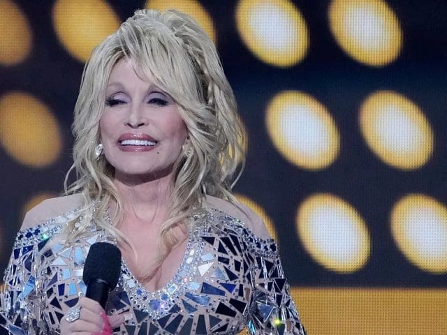 ¡Luto en el Country! Muere la intérprete Dolly Parton