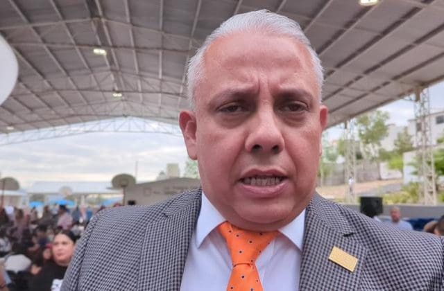 Libros de texto fueron modificados y mejorados, afirma dirigente del SNTE