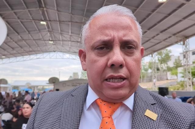 Libros de texto fueron modificados y mejorados, afirma dirigente del SNTE