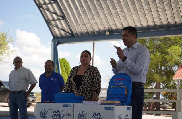 Inicia entrega de “Mi Bolso Escolar 2026” en comunidades rurales