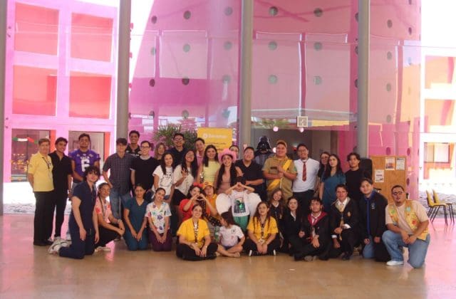 Estudiantes de la UACH conviven con niños Teletón