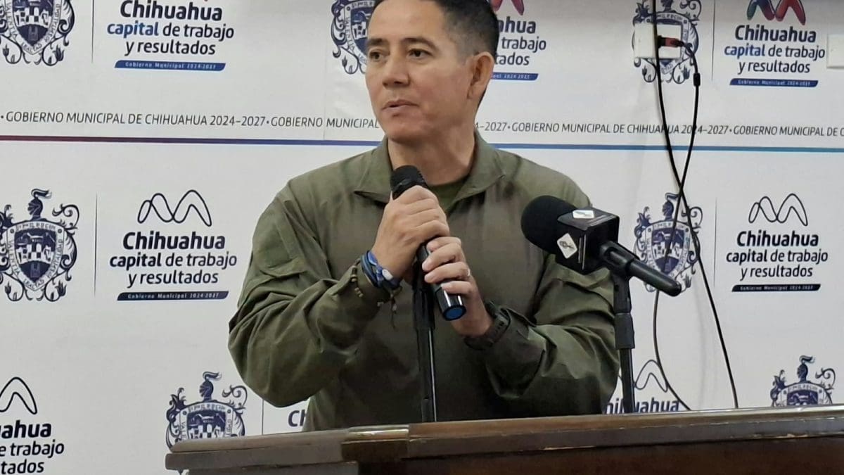 Salas informa detención tras riña en Plaza de Armas y anuncia revisión de medidas preventivas