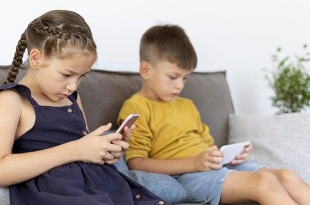 Reestricciones del uso del celular en escuelas; en Chihuahua ya había avance del 50 porciento