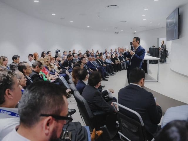 Marco Bonilla expone estrategia de seguridad de Chihuahua Capital en Tech Day