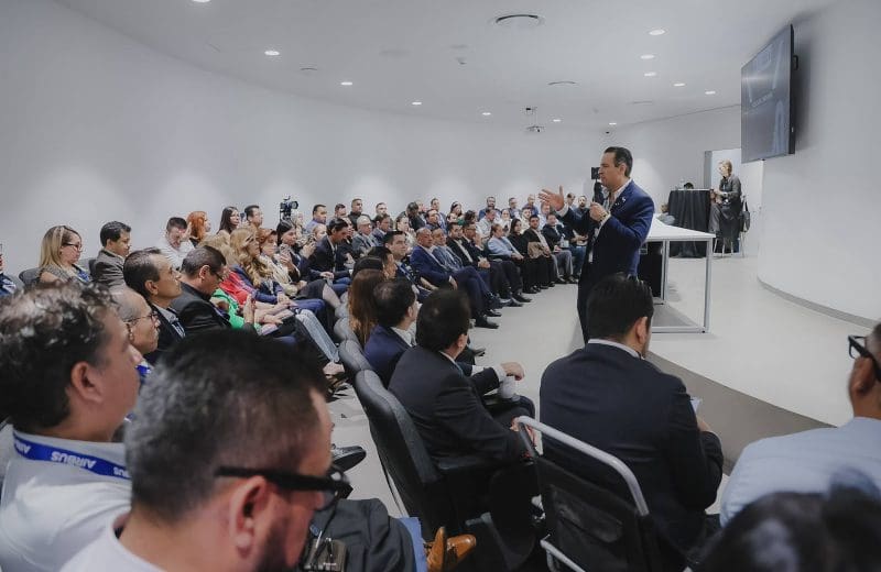 Marco Bonilla expone estrategia de seguridad de Chihuahua Capital en Tech Day