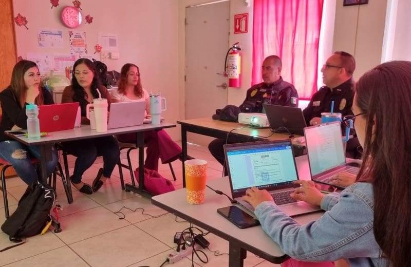 Policía Municipal refuerza prevención en escuelas con pláticas a docentes