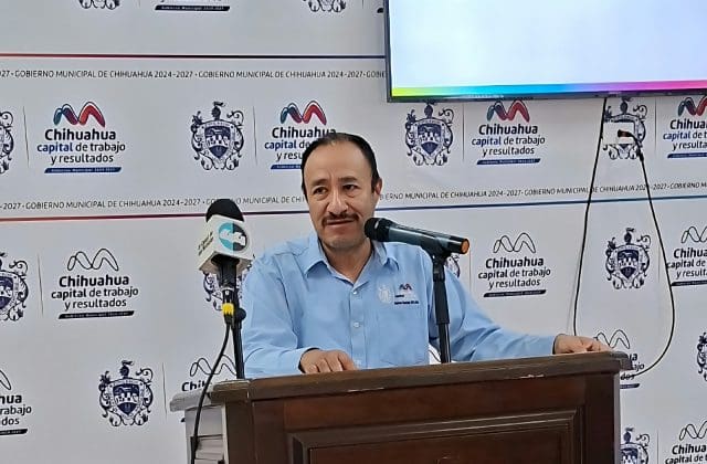 Lluvias triplican reportes de baches en Chihuahua; priorizan vialidades principales