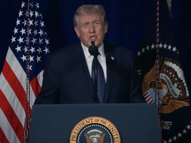 Trump amenaza con cortar comercio con México: “Solo tienen tamales y tomates”