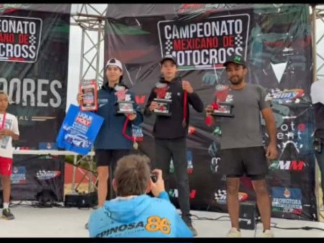 Piloto chihuahuense sube al podio en Zacatecas