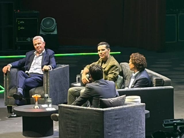 Aguirre, Márquez y Ochoa destacan unidad y orgullo por el Tri en «México Siglo XXI»