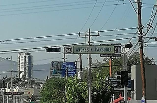 Reportan semáforos apagados en Carbonel y Río de Janeiro