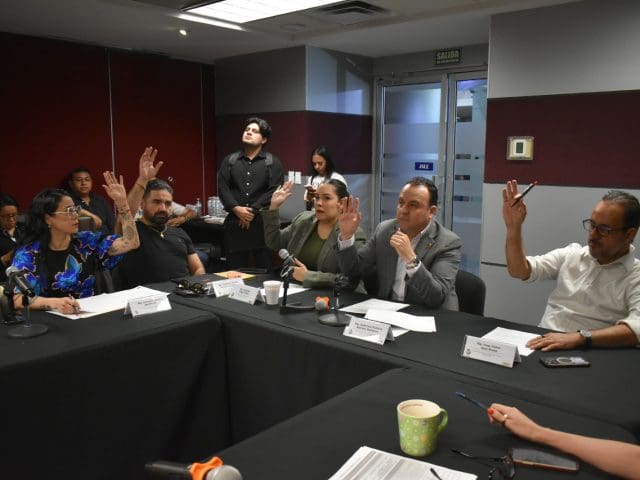 Avanza reforma para simplificar trámites de testamento y propuesta de fuero para titular de la ASE