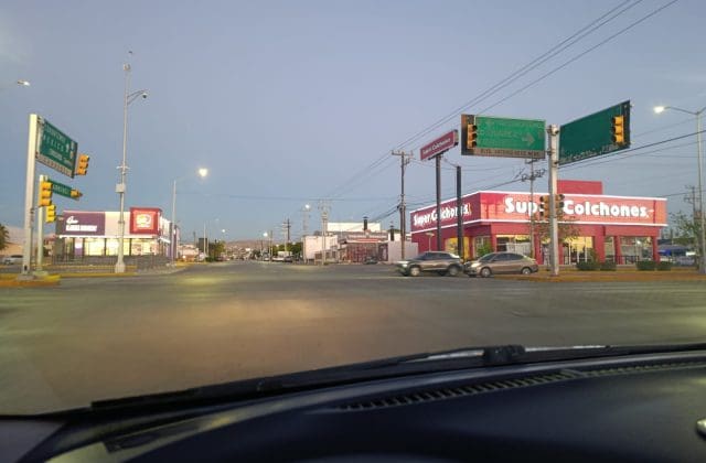 Reportan semáforo fuera de servicio en Ortiz Mena y Trasviña y Retes