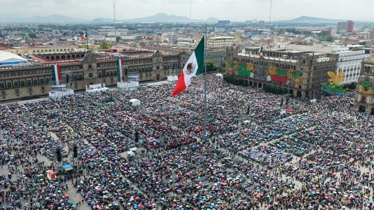 Asistieron más de 850 mil personas al informe de Sheinbaum en el Zócalo