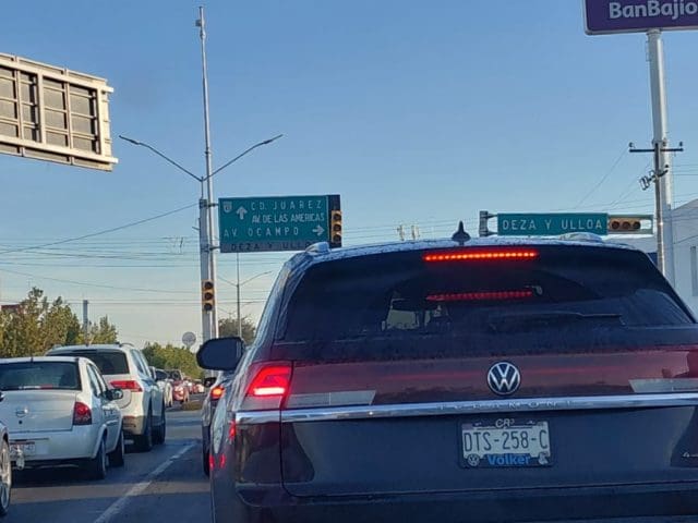 Reportan semáforos sin funcionar en Deza y Ulloa y Ortiz Mena