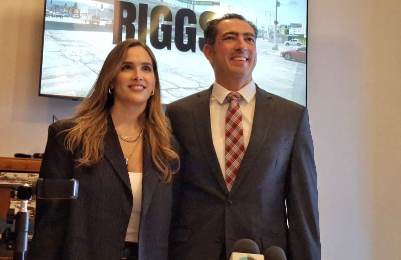 Miguel Riggs se registra para buscar coordinación municipal de Morena