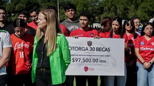 Entrega FC Juárez becas a estudiantes y atletas del ITCJ