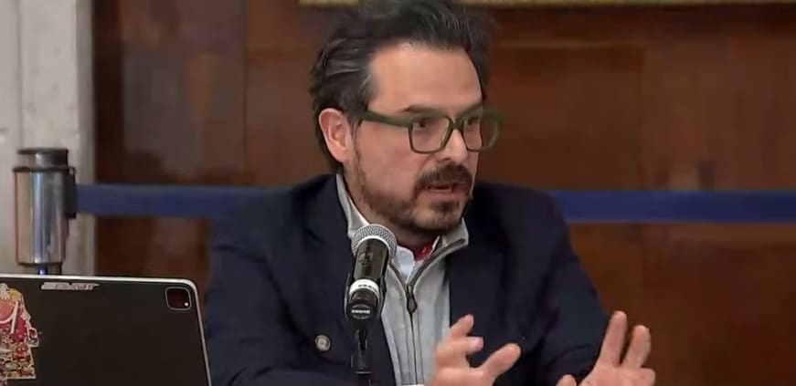 Zoé Robledo evade aclarar si IMSS puede mejorar aumento salarial