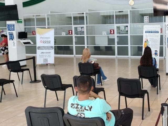 Atiende la Fiscalía mas de 7 mil personas en septiembre