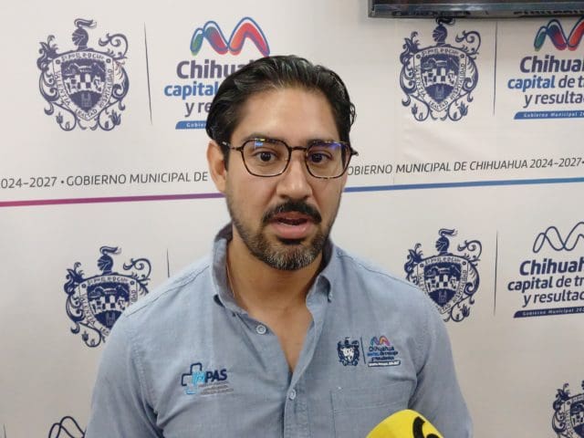 Llama IMPAS a prevenir influenza y COVID-19 con vacunación y atención médica