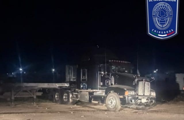 Conductor de tracto camion es detenido por arrollar a 2 ciclistas