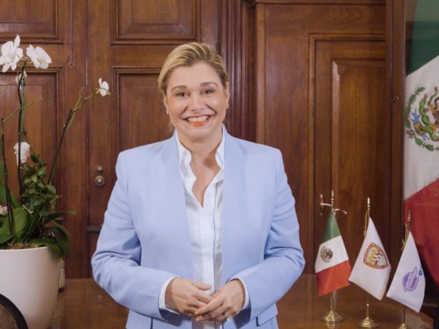Nuevo acelerador lineal llega al centro estatal de cancerología
