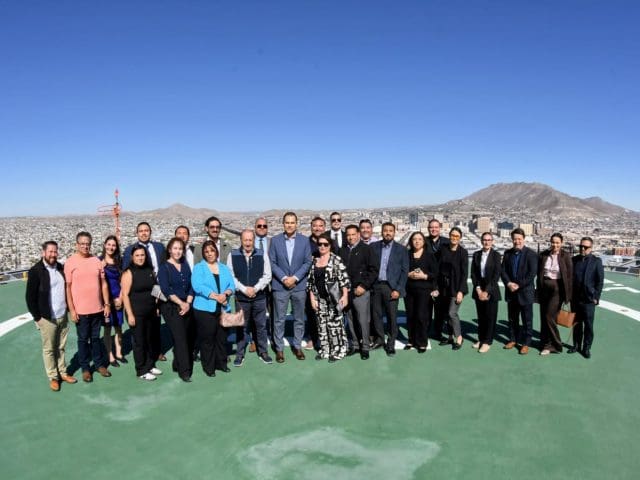 Empresarios hoteleros visitan la torre centinela