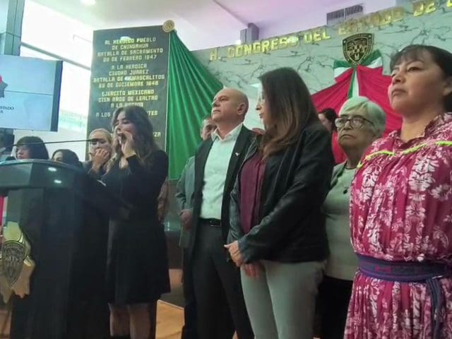 Pelean en Congreso por caso Jáuregui; suspenden sesión