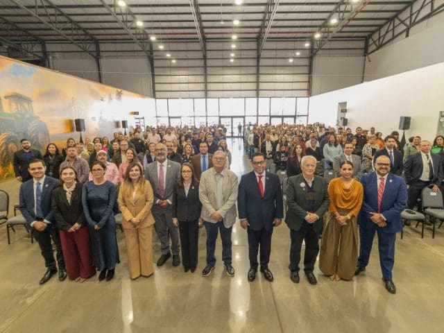 No claudicar frente a la corrupción, piden a los municipios