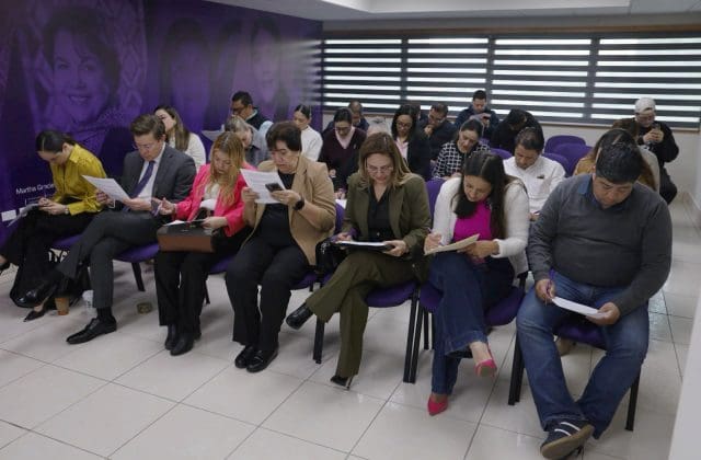 Capacitan a servidores públicos para prevenir la violencia política contra las mujeres