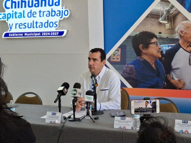 René Chavira pide proteger derechos adquiridos de trabajadores ante reforma a pensiones
