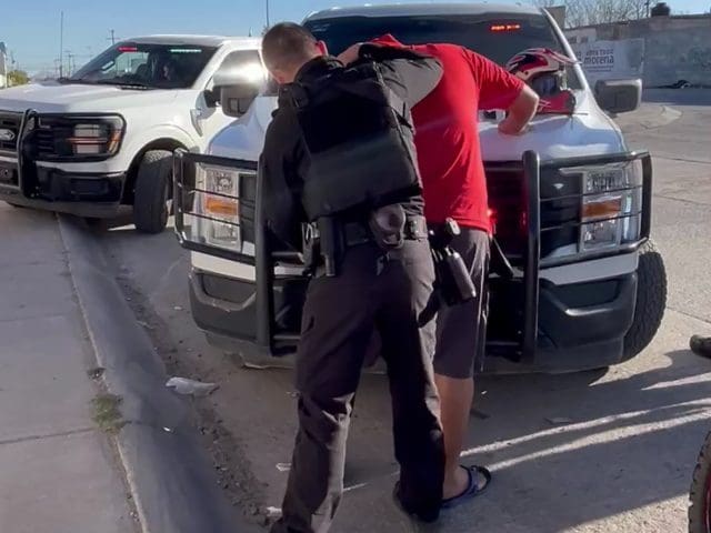 Detectan personas armadas en operativos policiacos