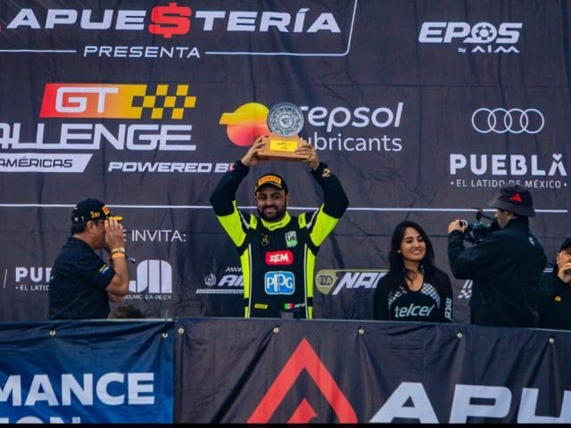 Piloto Chihuahuense Keko Perez sube al podio en Puebla