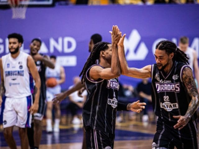 Dorados toma la delantera en Play-in