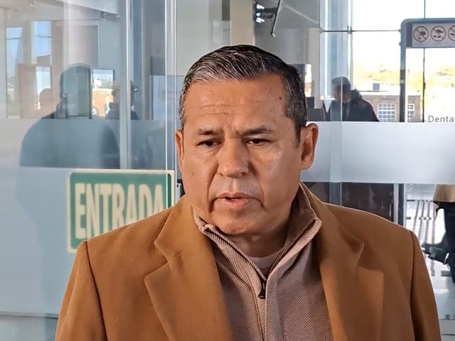 Defensa de César Jáuregui cuestiona prisión preventiva y niega riesgo de fuga