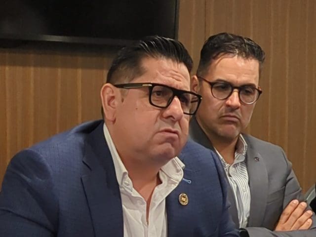 Convocan a caravana en apoyo a César Jáuregui este sábado
