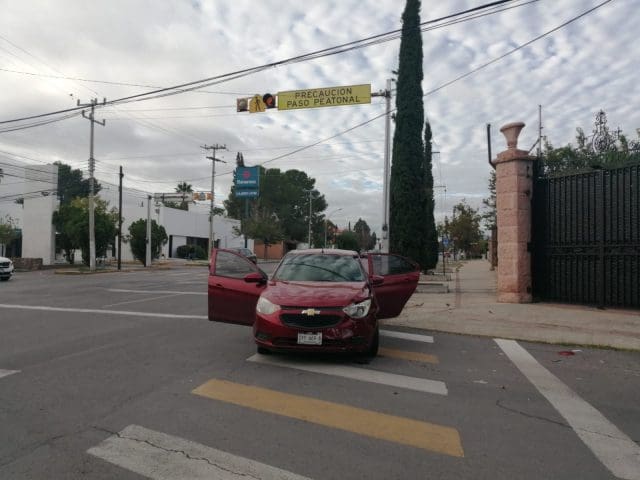 Fuerte choque en Zarco y calle 26