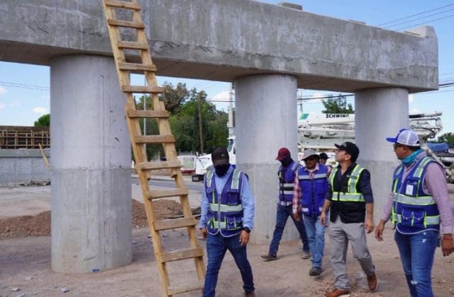 Supervisan avances del puente Palestina y Fuerza Aérea