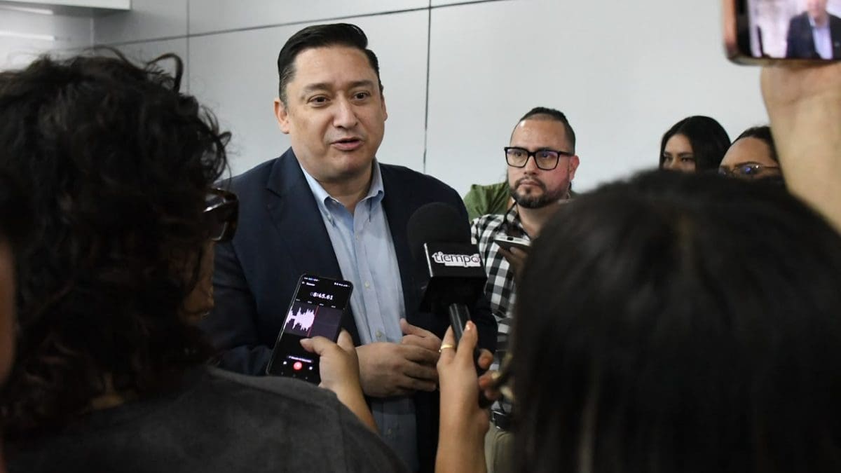 Investigaciones contra Jáuregui deben continuar sin importar militancia partidista: Alfredo Chávez