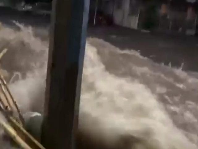 Lluvias de hasta 67.6 milímetros en Chihuahua; reportaron inundaciones en la Juan Escutia