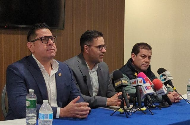 Jueza que libró orden contra Jáuregui renunció antes de la audiencia, revela defensa