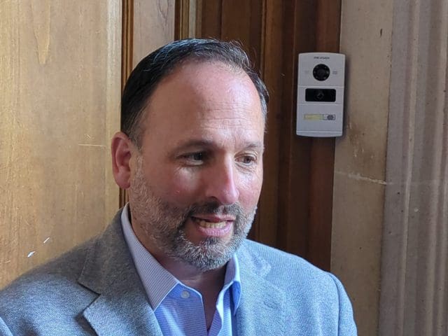 Responde De la Pela a Estrada sobre supuesta aspiración “forzada”