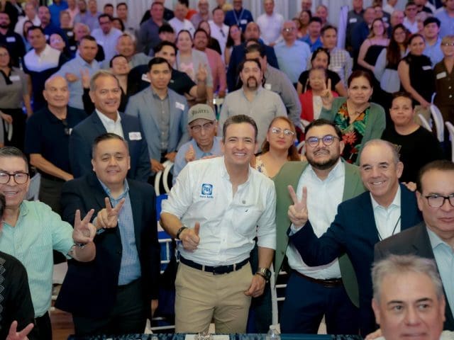 Se reúne Bonilla con 500 juarenses en foro «Ideas en Acción»