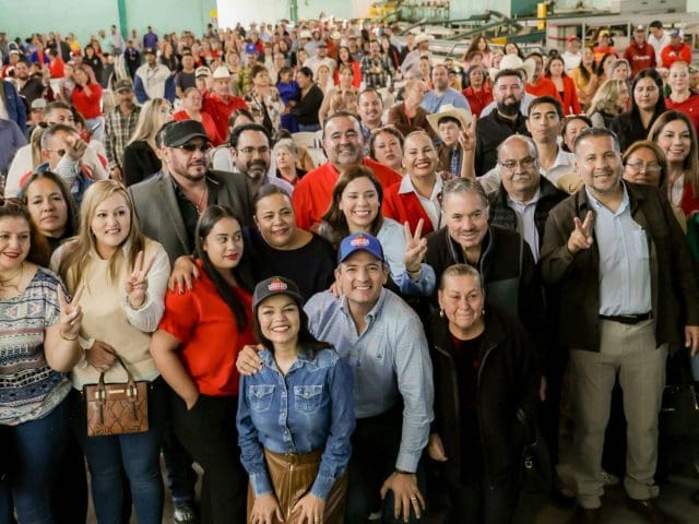 Más de 1,200 personas plantean necesidades de la región a Marco Bonilla en Guerrero
