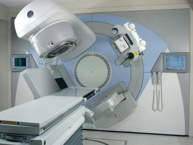 Nuevo acelerador lineal por iniciar primeras pruebas: Salud